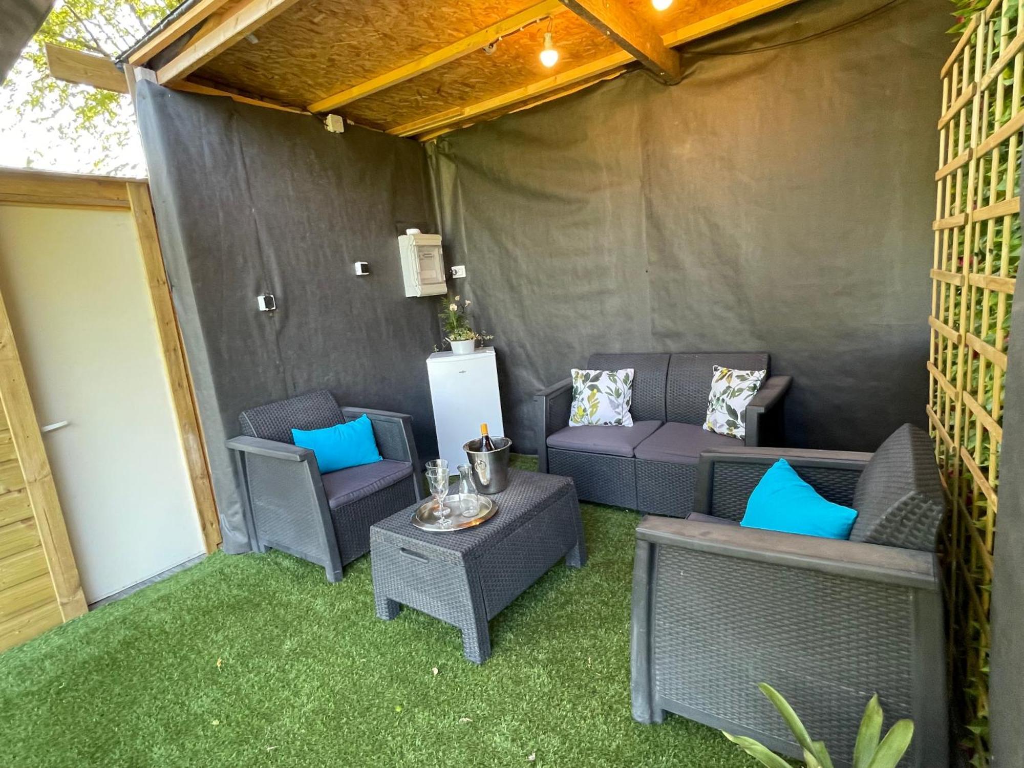 Ferienwohnung Dependance Privee - Halte Route Le Thor Exterior foto